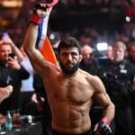 Arman Tsarukyan asegura que Justin Gaethje elegirá a Topuria: «Tiene miedo…»