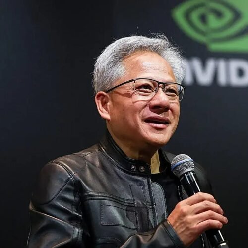 Jensen Huang, CEO de Nvidia, en contra de la regulación de la IA: «Si construyes un producto y no estás seguro de su seguridad, no lo lances»