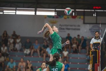El Fundación Cajasol se despide con victoria del Andalucía Voleibol Festival (2-1)