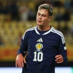 Robbie Ure juega los minutos finales en el Escocia-Eslovenia y sigue sin gol