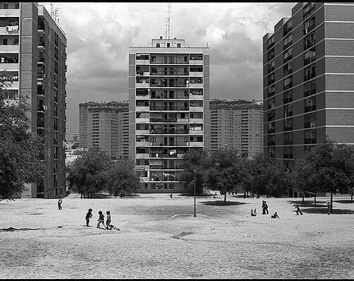 Las ciudades de España: demasiado llenas para la convivencia, demasiado vacías para la crisis de la vivienda