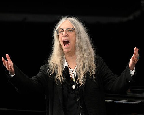 Patti Smith, en los Premios Princesa de Asturias: «Son tiempos difíciles donde el arte no es suficiente, votar es mucho más importante hoy»