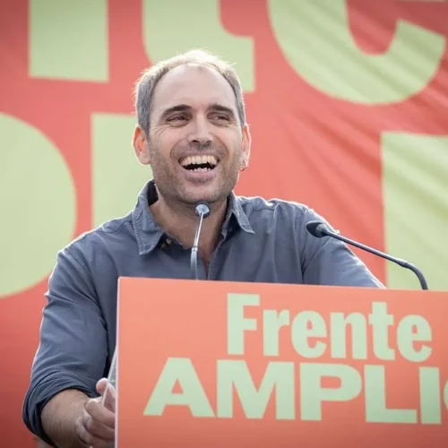 El Frente Amplio pacifica la lista de Madrid y encaja a sus socios: IU tendrá el número tres tras la renuncia de Mónica García