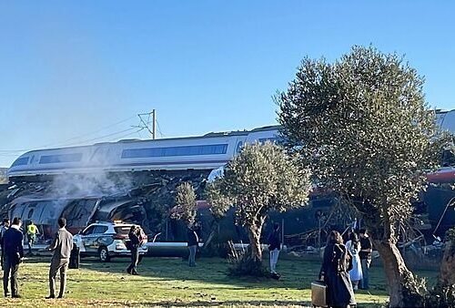 Nueva tragedia en la Alta Velocidad española con al menos 68 muertos: un AVE de Renfe embiste a un Iryo en Urda a más de 100 km por hora