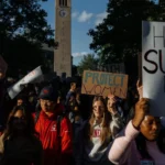 Una violación grupal, dos años de inacción… El escándalo en la universidad de Cornell desata la indignación de docentes y alumnos