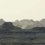 Las impresionantes imágenes del amanecer en Marte captadas por el rover Curiosity y que muestra los colores reales del planeta