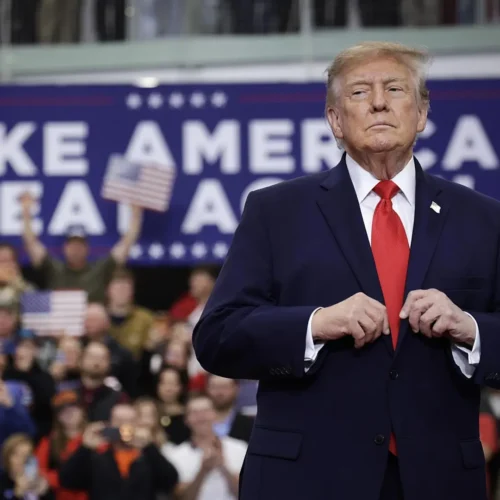 Trump dice que no usará bombas nucleares o tropas sobre el terreno en Irán