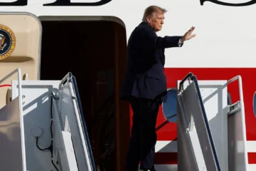 La Casa Blanca vuelve a vetar a CNN: impide que un equipo de la cadena vuele con Trump a bordo del Air Force One
