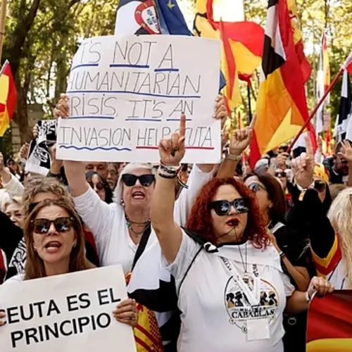 Vivas en la manifestación de Madrid: «Ceuta sigue viviendo una situación absolutamente insostenible»