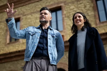 Rufián carga contra Sánchez: «Quedas muy guapo con Broncano»